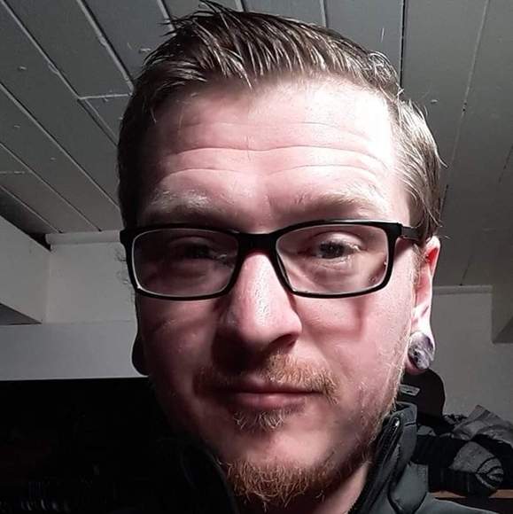 Meet your Posher, Chase - Picture 1 of 1